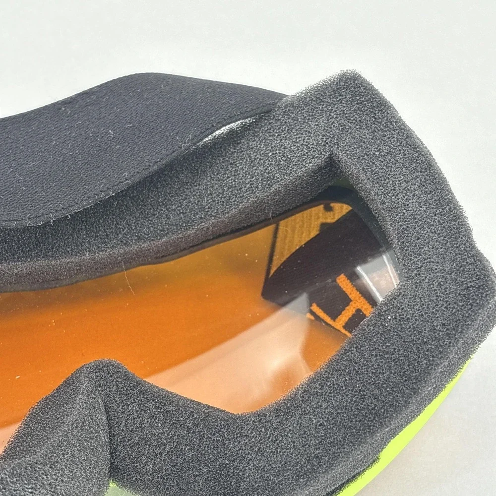 Smith Ski Snowboard Goggles Shield Tinted Amber Lens Green Frame Cascade